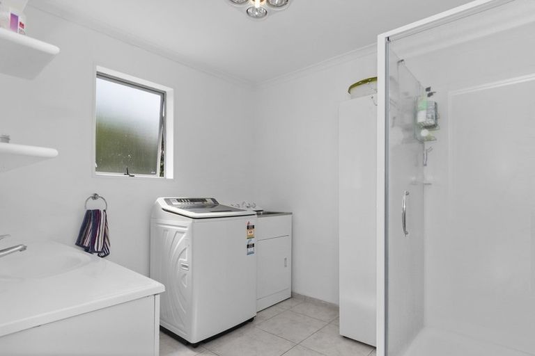 Photo of property in 1 Bayview Street, Te Puke, 3119