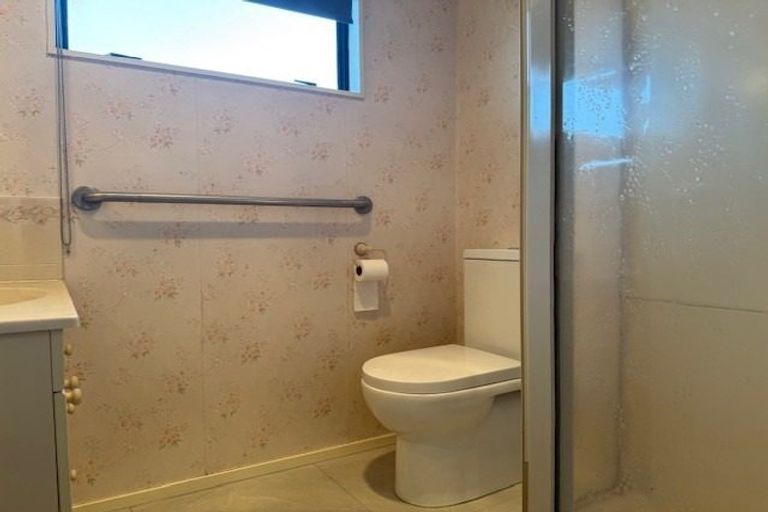 Photo of property in 1 Hinton Place, Pyes Pa, Tauranga, 3112