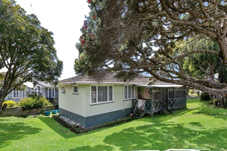 Photo of property in 72 Friedlanders Road, Manurewa, Auckland, 2102