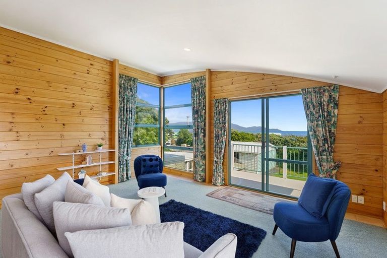 Photo of property in 89 Tutere Street, Waikanae Beach, Waikanae, 5036