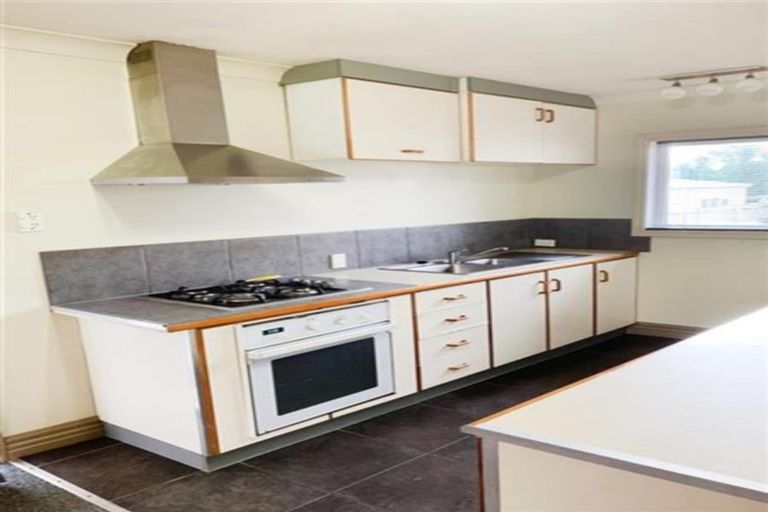 Photo of property in 70 Hokianga Street, Mangere East, Auckland, 2024