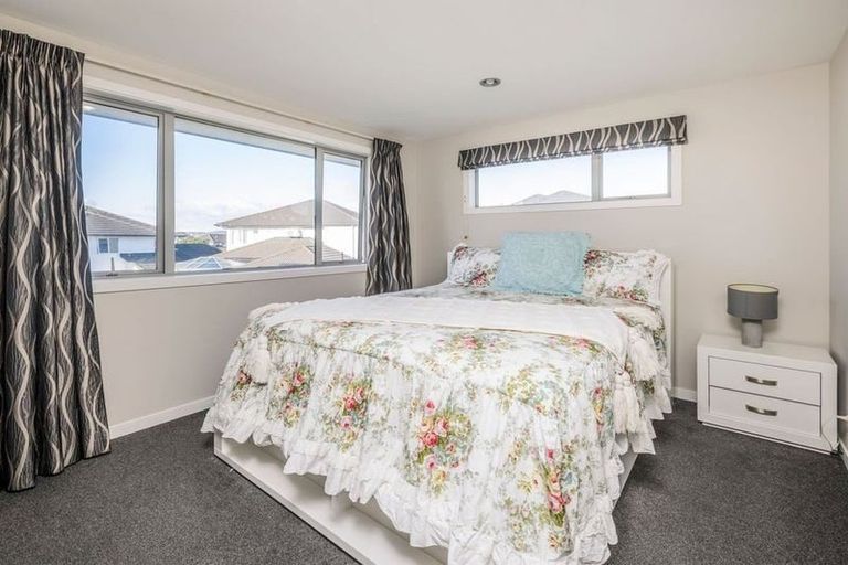 Photo of property in 6 Milano Boulevard, Karaka, Papakura, 2113