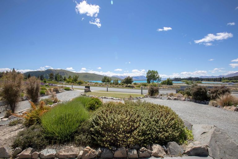 Photo of property in 2 Lochinver Avenue, Lake Tekapo, 7999