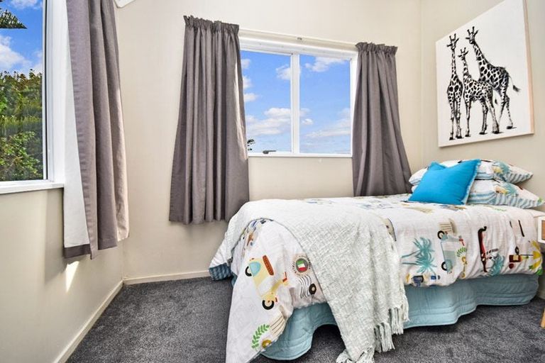 Photo of property in 1/56a Youngs Road, Papakura, 2110