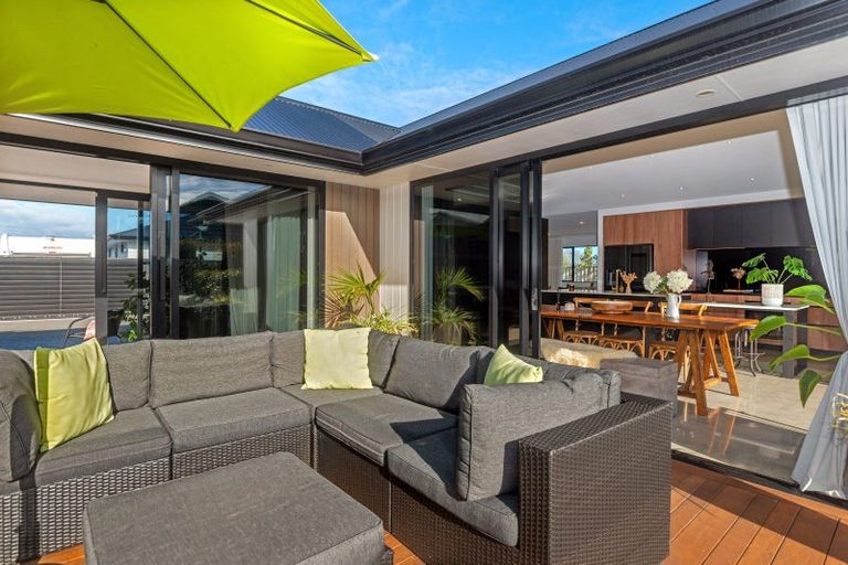 Photo of property in 137 Potae Avenue, Riverdale, Gisborne, 4010