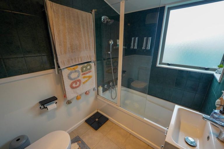 Photo of property in 21a Ngarimu Street, Roslyn, Palmerston North, 4414