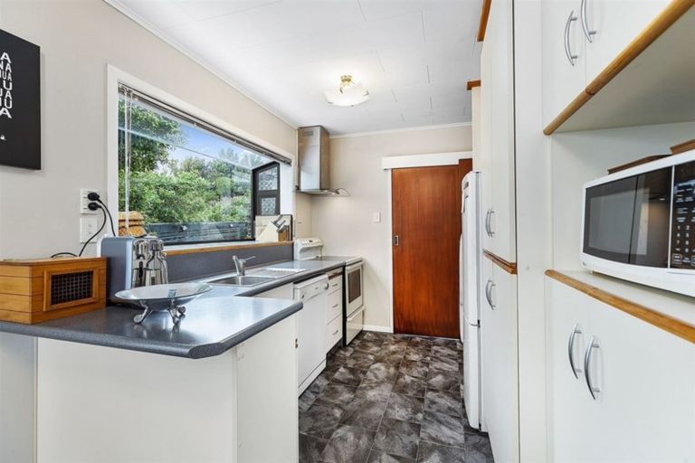Photo of property in 145 Conclusion Street, Ascot Park, Porirua, 5024
