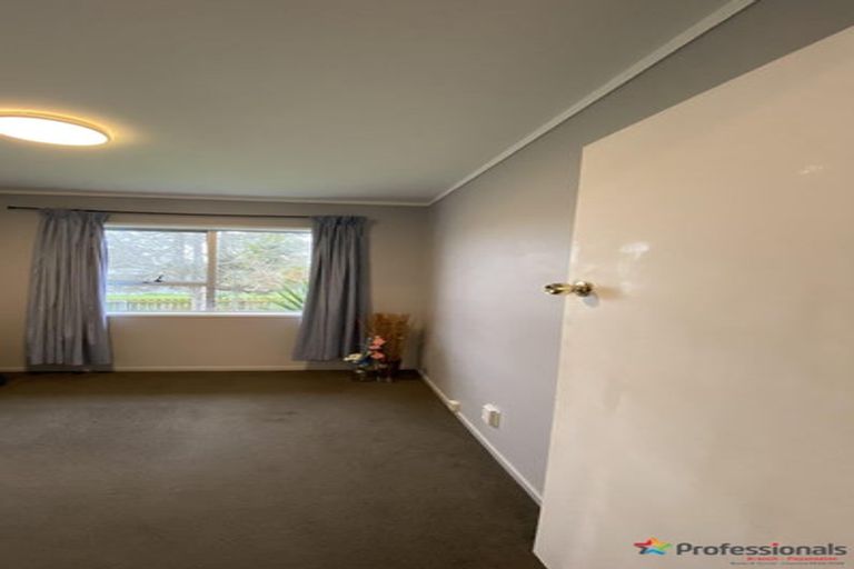 Photo of property in 121 Mahia Road, Wattle Downs, Auckland, 2103