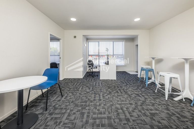 Photo of property in 6/220 Great South Road, Takanini, 2112