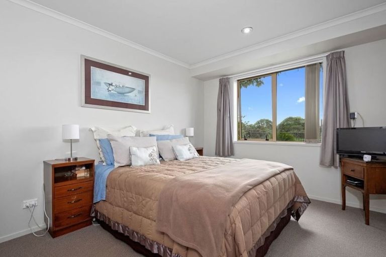 Photo of property in 56 Carrington Drive, Papamoa Beach, Papamoa, 3118