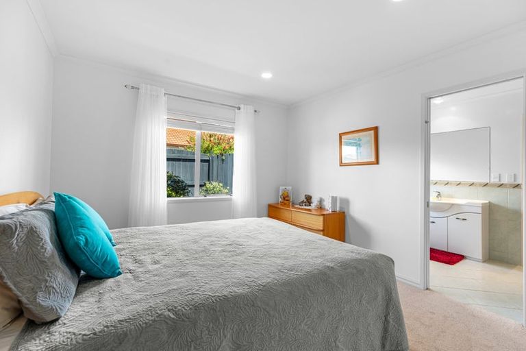 Photo of property in 1 Santa Cruz Drive, Papamoa Beach, Papamoa, 3118