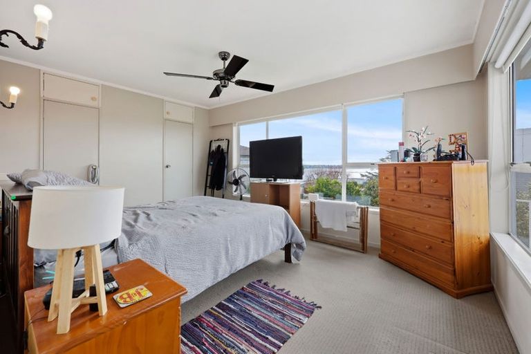 Photo of property in 19 Takutai Avenue, Bucklands Beach, Auckland, 2012