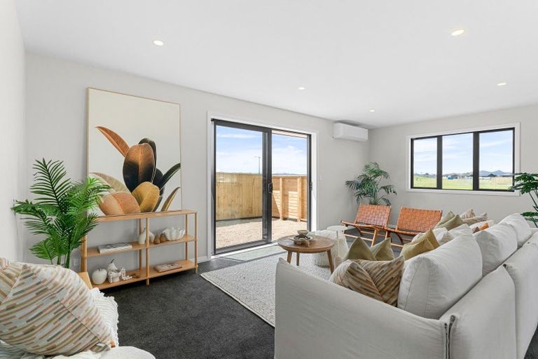 Photo of property in 59 Te Taniwha Road, One Tree Point, 0118