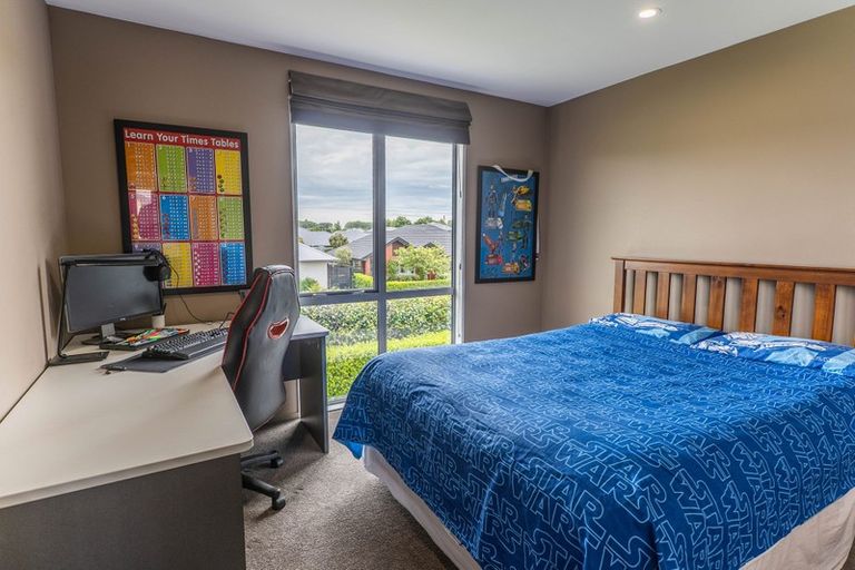 Photo of property in 27 Applefield Court, Northwood, Christchurch, 8051