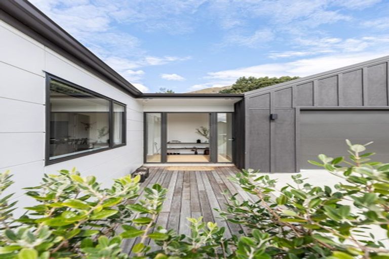Photo of property in 68 Risinghurst Terrace, Lower Shotover, Queenstown, 9304