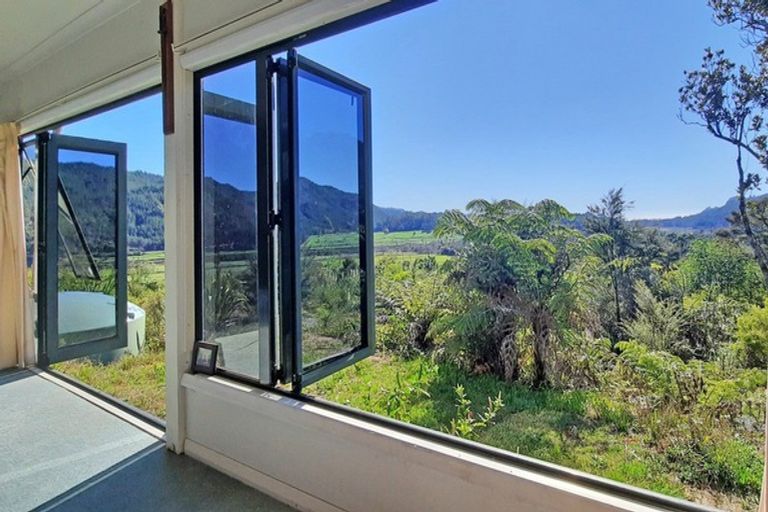 Photo of property in 432 Hikuai Settlement Road, Hikuai, 3579