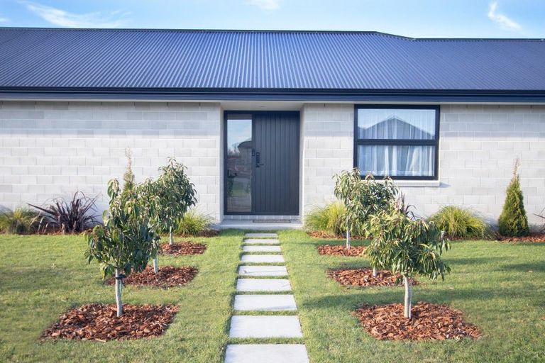 Photo of property in 28 Redhaven Rise, Netherby, Ashburton, 7700