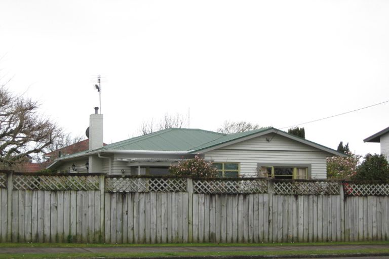 Photo of property in 19 Oriental Street, Welbourn, New Plymouth, 4312
