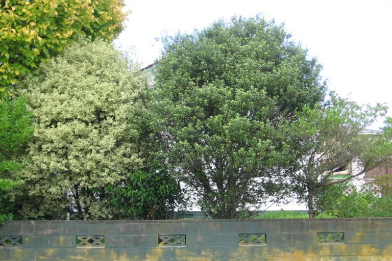 Photo of property in 27 Glen Norman Avenue, Henderson, Auckland, 0610