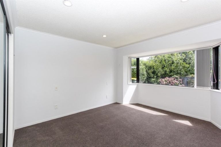 Photo of property in 1a Turakina Street, Merrilands, New Plymouth, 4312