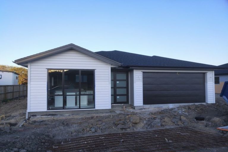 Photo of property in 8 Ahorangi Road, Silverdale, 0932