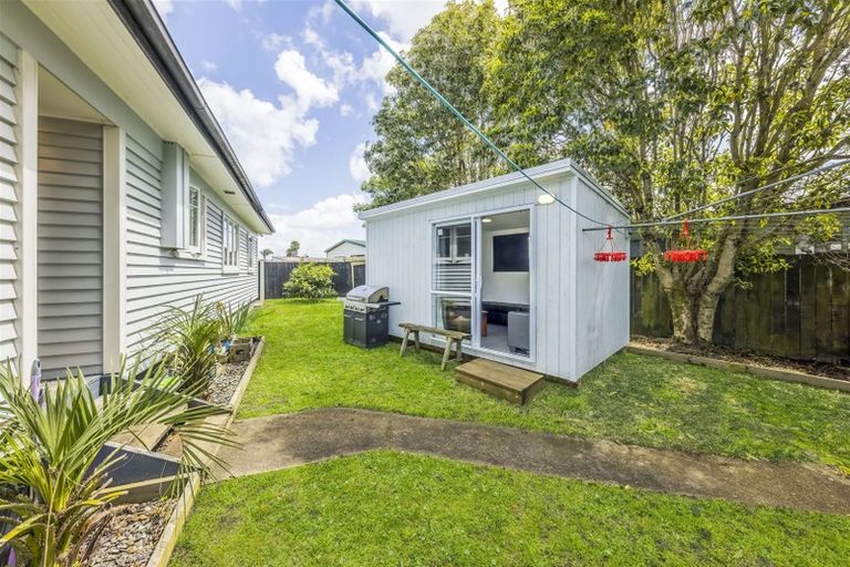 Photo of property in 16b Kerry Place, Papakura, 2110