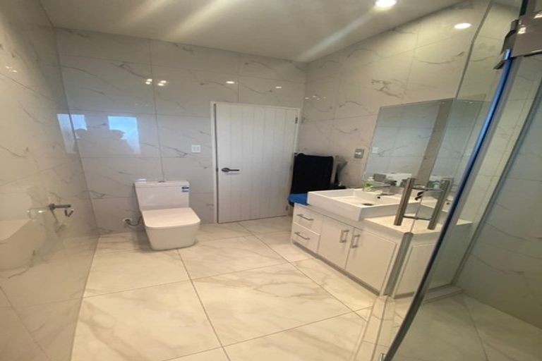 Photo of property in 69 Rosewell Crescent, Flat Bush, Auckland, 2019