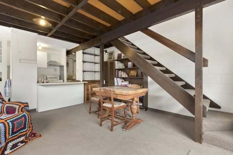 Photo of property in Paddington Apartments, 11/15 Mckinley Crescent, Brooklyn, Wellington, 6021