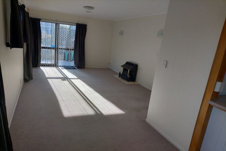 Photo of property in 9 Westridge, Camborne, Porirua, 5026