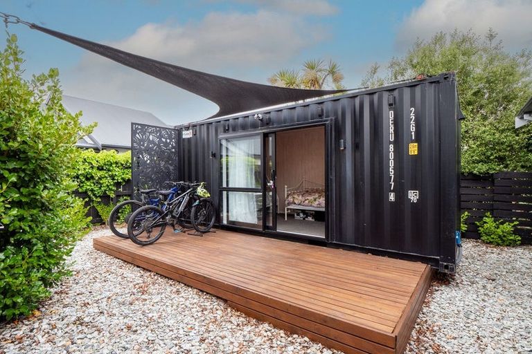 Photo of property in 25 Oregon Drive, Kelvin Heights, Queenstown, 9300