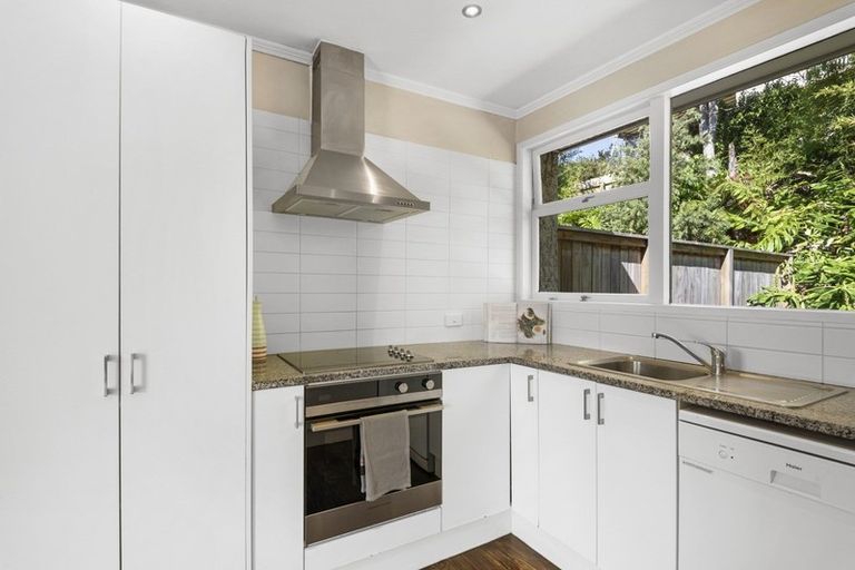 Photo of property in 1/39 St Peters Street, Northcote, Auckland, 0627