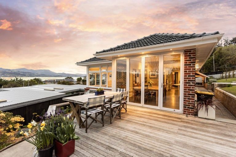 Photo of property in 3 Rosehill Road, Macandrew Bay, Dunedin, 9077