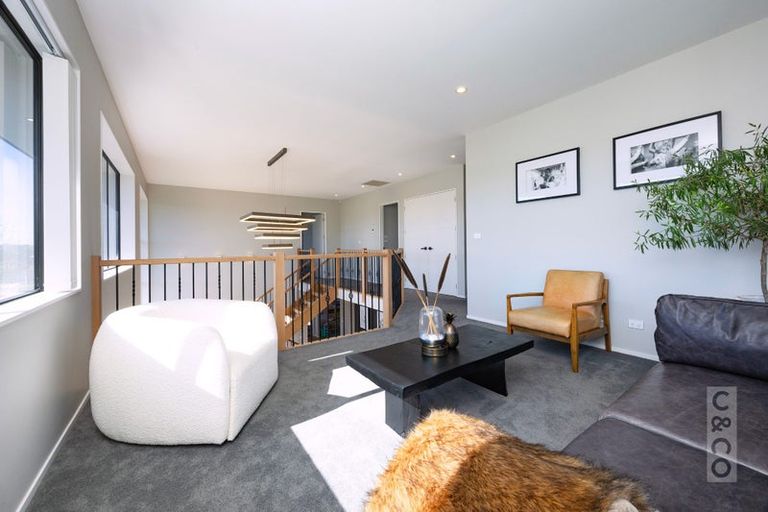 Photo of property in 2 Pitoitoi Drive, Riverhead, 0820