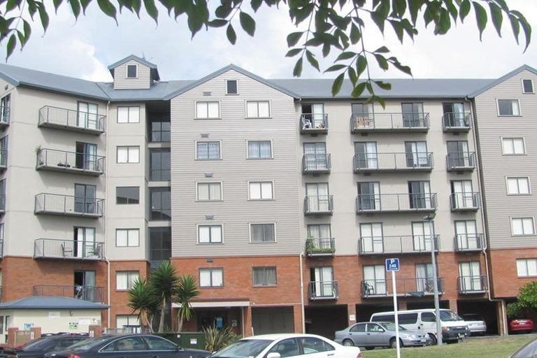 Photo of property in 10d Crown Lynn Place, New Lynn, Auckland, 0600