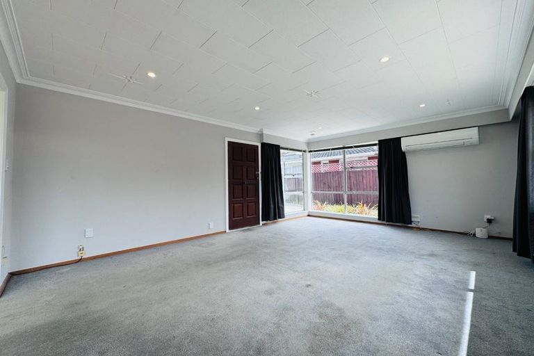 Photo of property in 2/290 Avonhead Road, Avonhead, Christchurch, 8042