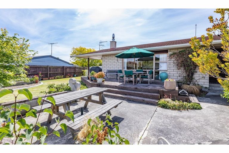 Photo of property in 4 Collingwood Place, Rangiora, 7400