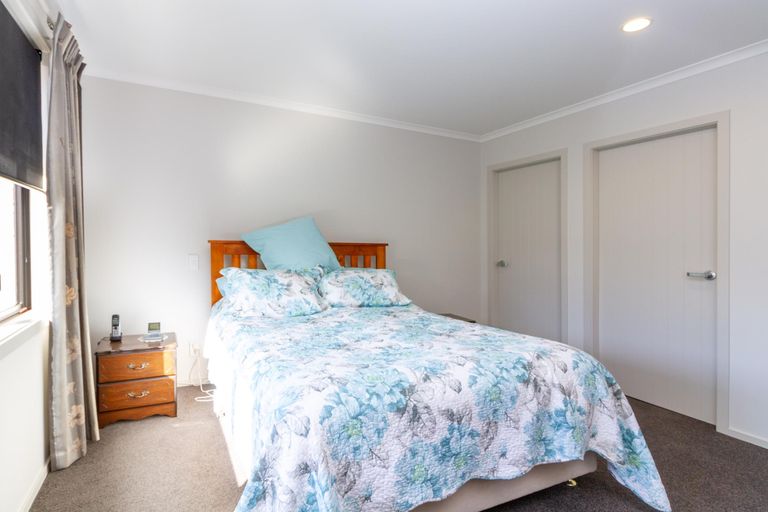 Photo of property in 88 Rosalie Terrace, Kelvin Grove, Palmerston North, 4414