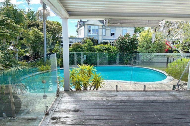 Photo of property in 2 Cremorne Street, Herne Bay, Auckland, 1011