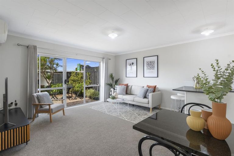 Photo of property in 35 Bureta Road, Otumoetai, Tauranga, 3110