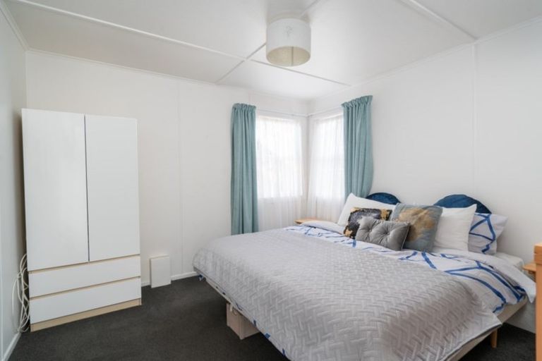 Photo of property in 38 Aubrey Crescent, Rainbow Point, Taupo, 3330