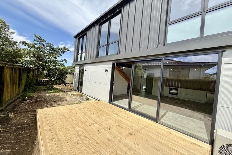 Photo of property in 217a Oxford Terrace, Avalon, Lower Hutt, 5011