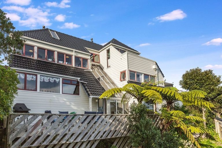 Photo of property in 8 Moray Place, Papakowhai, Porirua, 5024