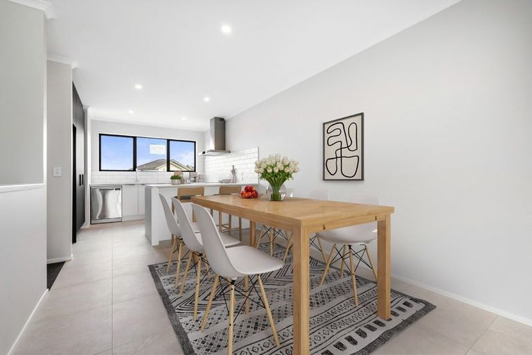 Photo of property in 30a Kukuwai Avenue, Red Beach, 0932