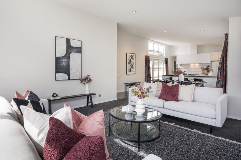 Photo of property in 16 Hardie Street, Hokowhitu, Palmerston North, 4410
