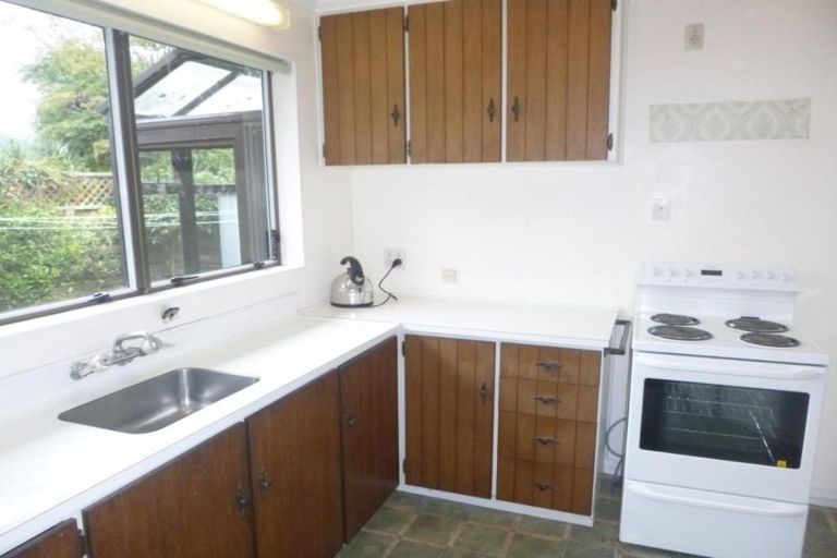 Photo of property in 85a Cambridge Terrace, Waterloo, Lower Hutt, 5011