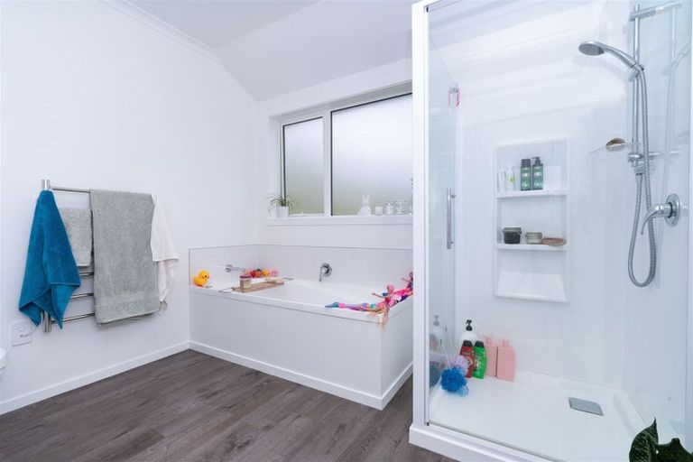 Photo of property in 6 Te Ariki Drive, Waitarere, Levin, 5510