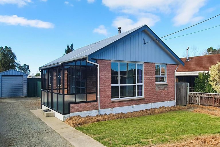 Photo of property in 6 Grace Street, Waimate, 7924