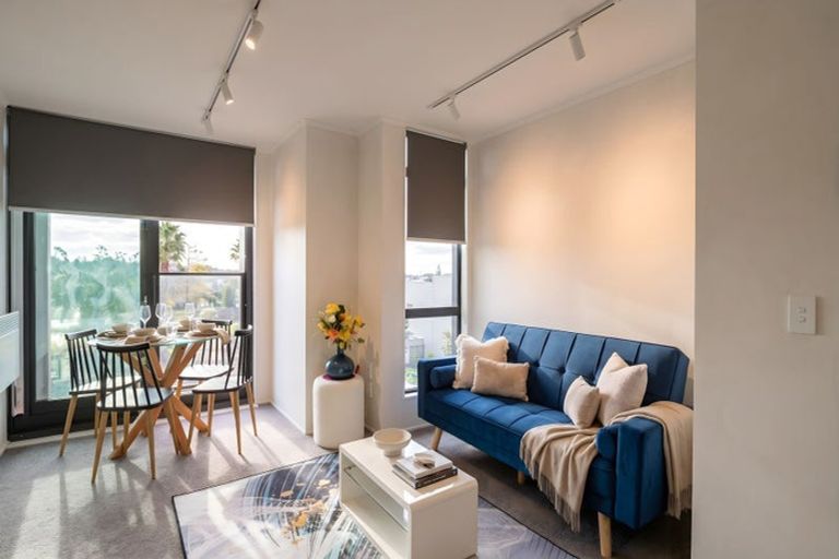 Photo of property in 1e/30 Westward Ho, Glen Eden, Auckland, 0602
