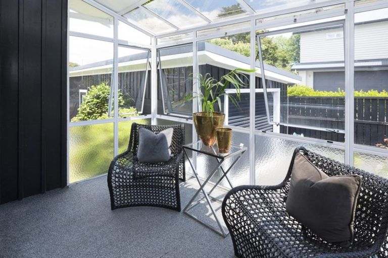 Photo of property in 72a Marine Parade, Mellons Bay, Auckland, 2014