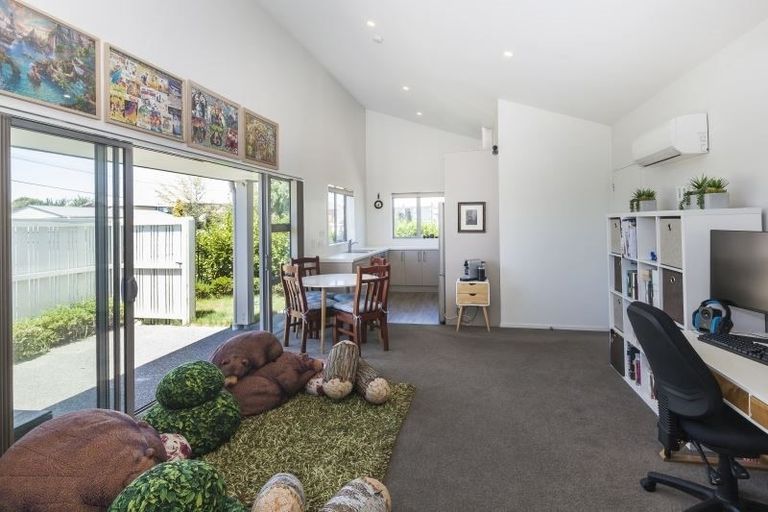 Photo of property in 6/95 Packe Street, Edgeware, Christchurch, 8013